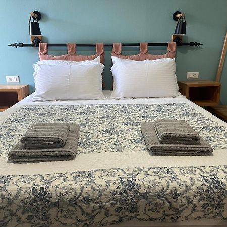 Elea Guesthouse ヒマラ エクステリア 写真