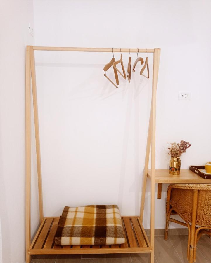 Elea Guesthouse ヒマラ エクステリア 写真