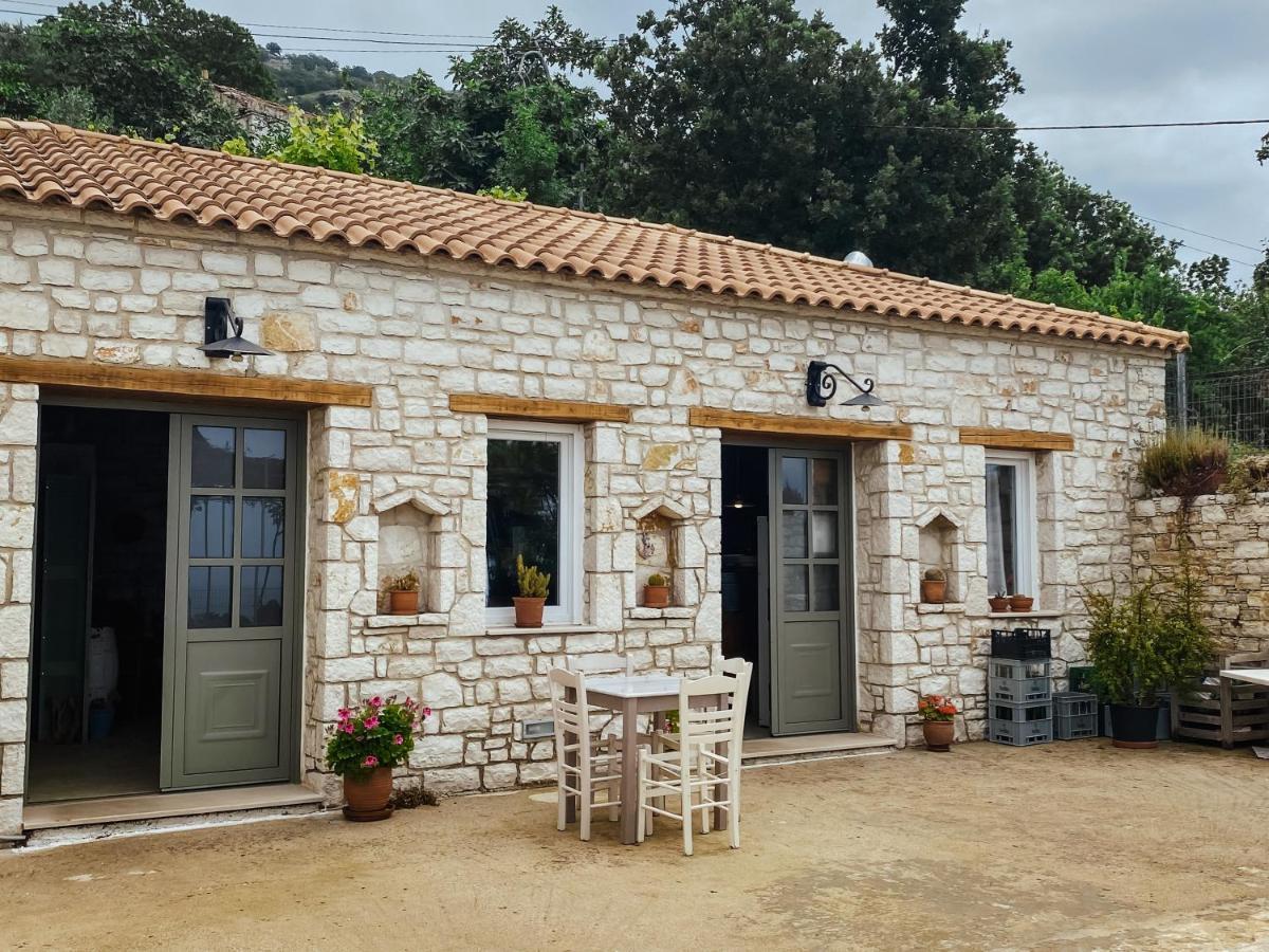 Elea Guesthouse ヒマラ エクステリア 写真