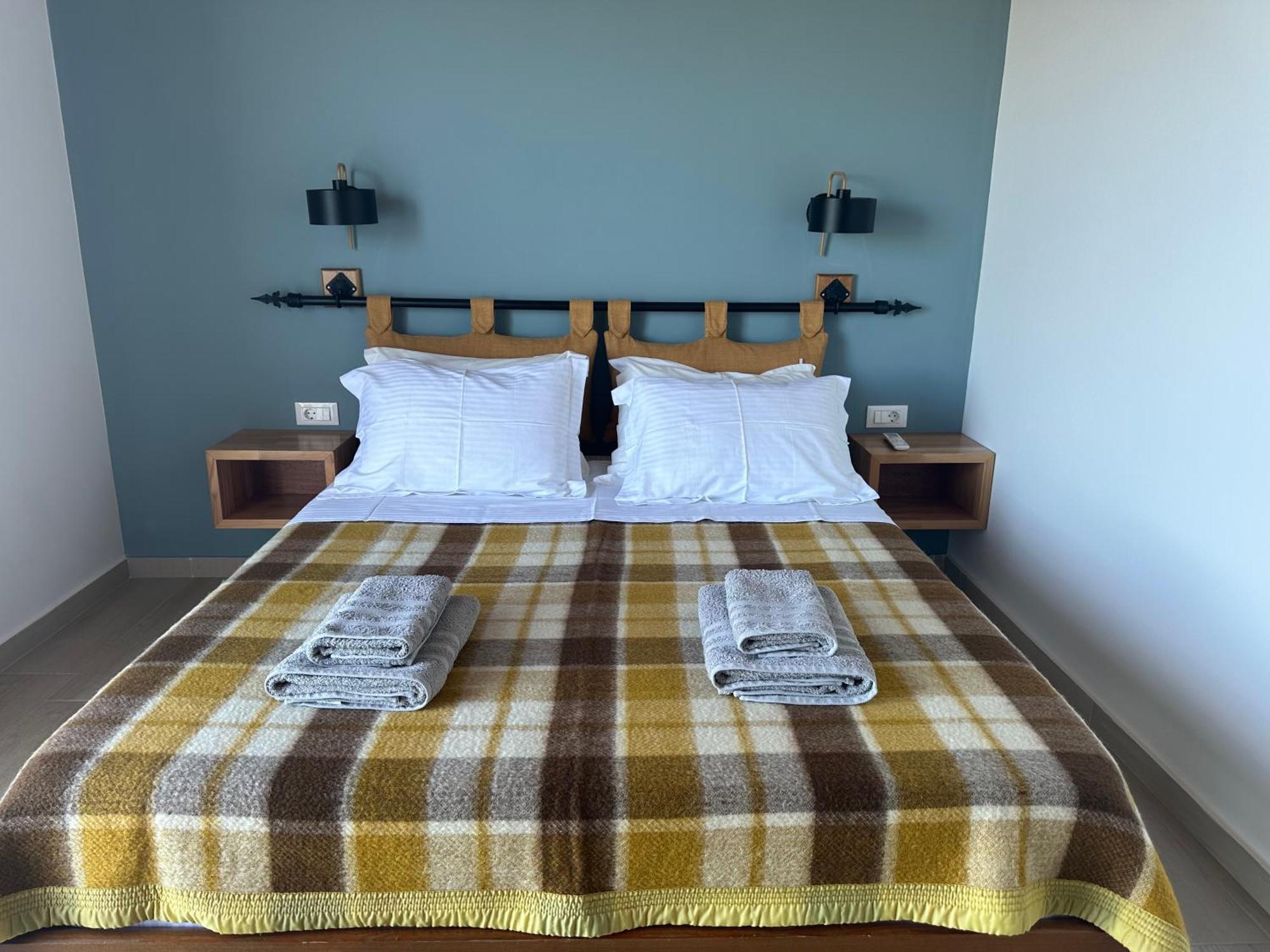 Elea Guesthouse ヒマラ エクステリア 写真