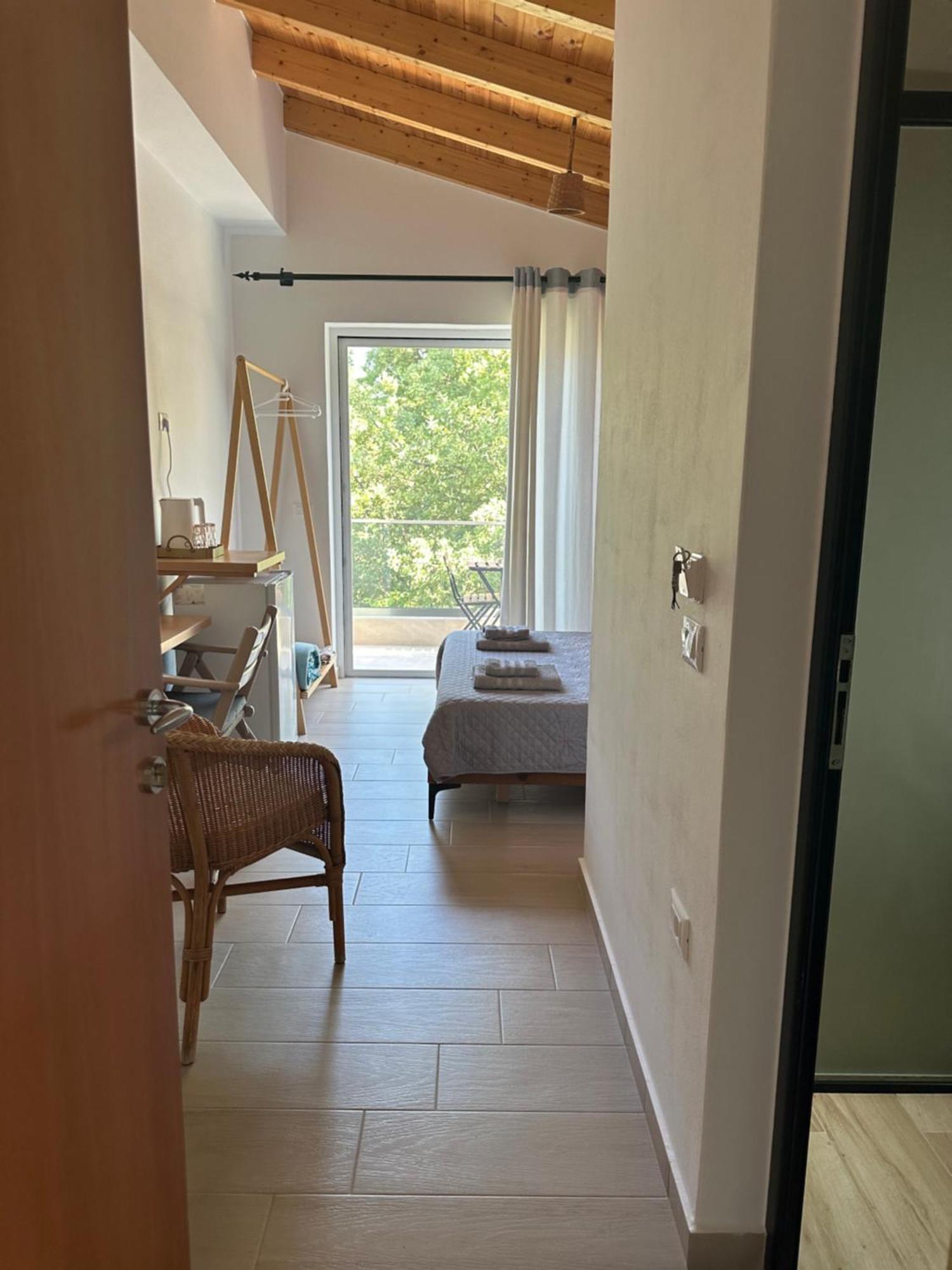 Elea Guesthouse ヒマラ エクステリア 写真