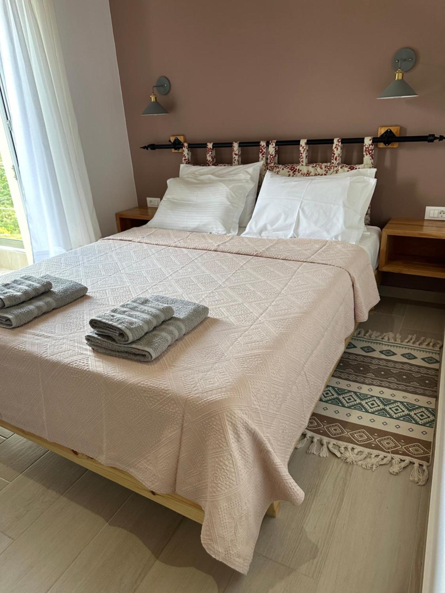 Elea Guesthouse ヒマラ エクステリア 写真